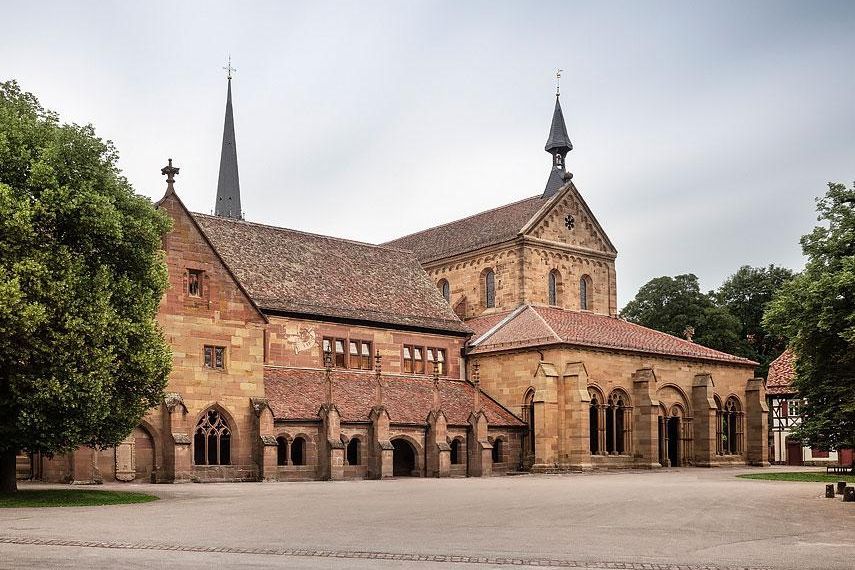 Kloster Maulbronn, außen, Klosterhof und Kloster