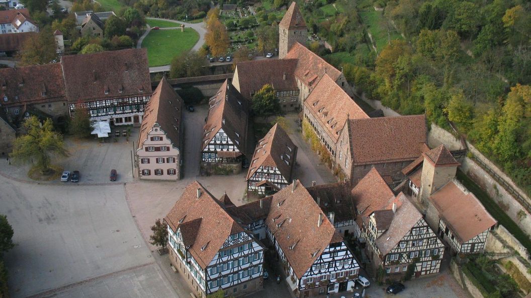 Kloster Maulbronn, Luftbild mit Blick auf den Wirtschaftshof