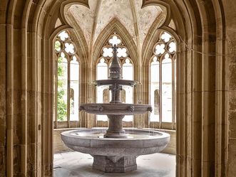 Kloster Maulbronn, Dreischaliger Brunnen im Brunnenhaus