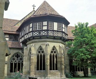 Chapelle de la fontaine dans l’aile nord du cloître du monastère de Maulbronn 